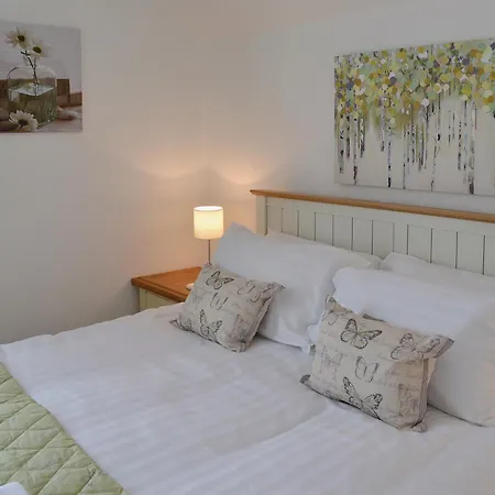 Upper Floors At The Lawns Semesterbostad Filey