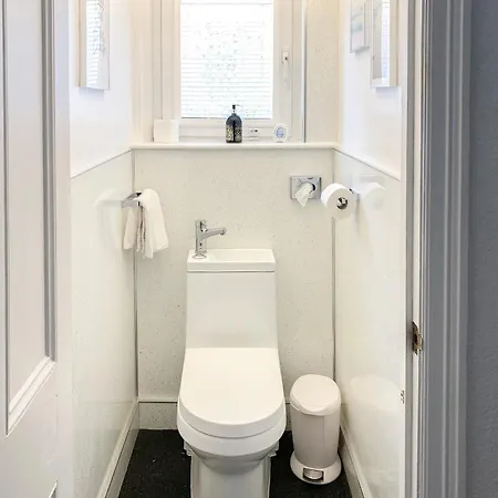 Upper Floors At The Lawns * Filey